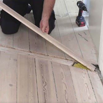 Notkuva lattia: Poista lauta Notkuva lattia: Poista lauta